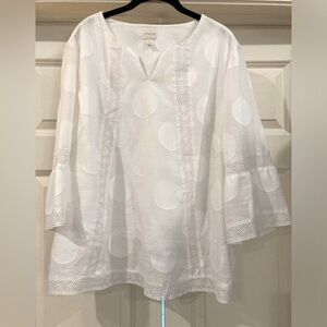 Chico’s three quarter length sleeve pullover blouse in size 3.